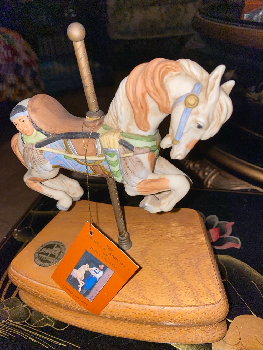 Vintage 1988 Tobin Fraley 3rd ED Carousel Horse Figurine in Cream and Peach - Picture 3 of 10